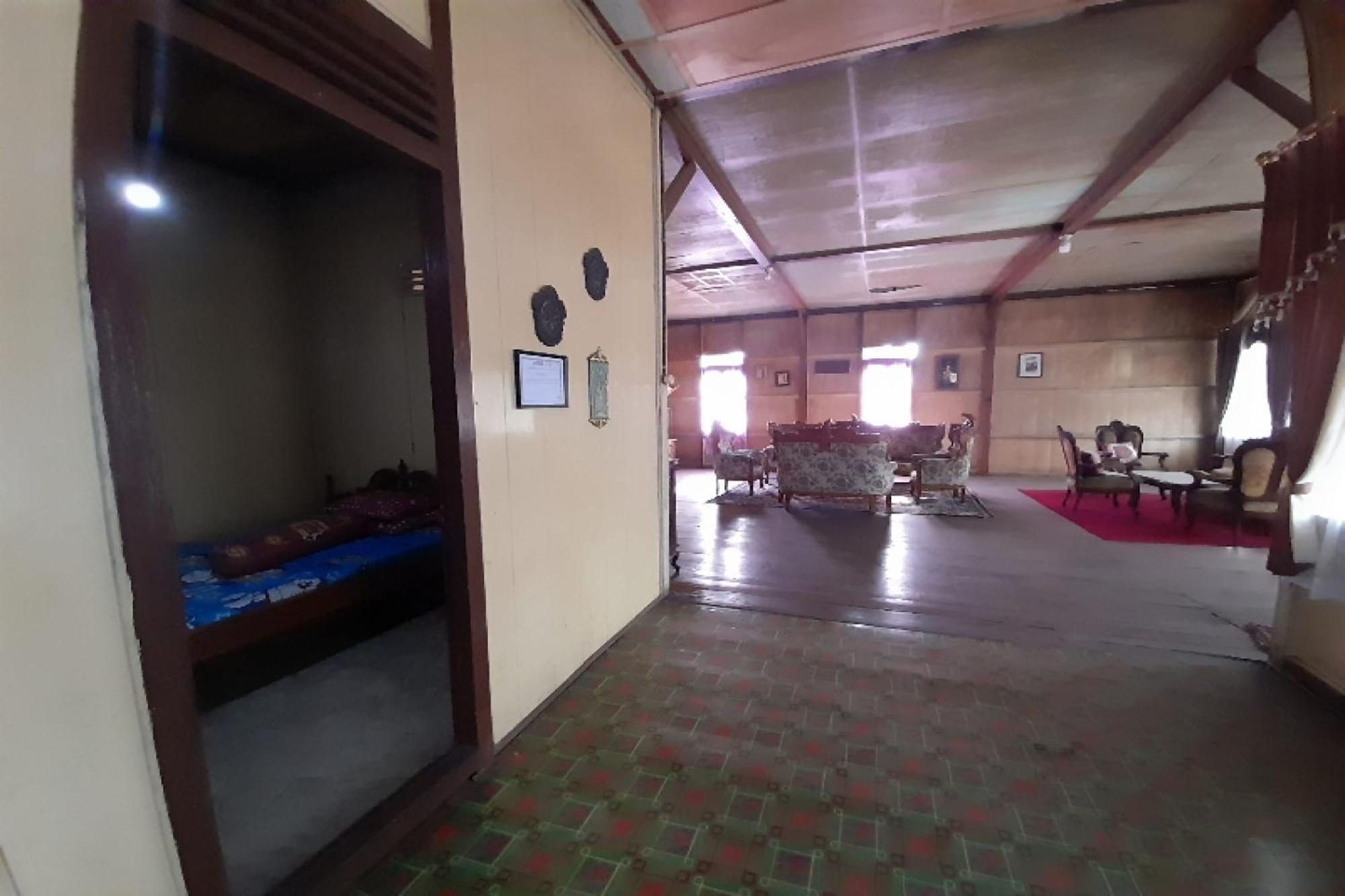 Oyo Homes 91248 Desa Wisata Banding Agung Danau Ranau المظهر الخارجي الصورة