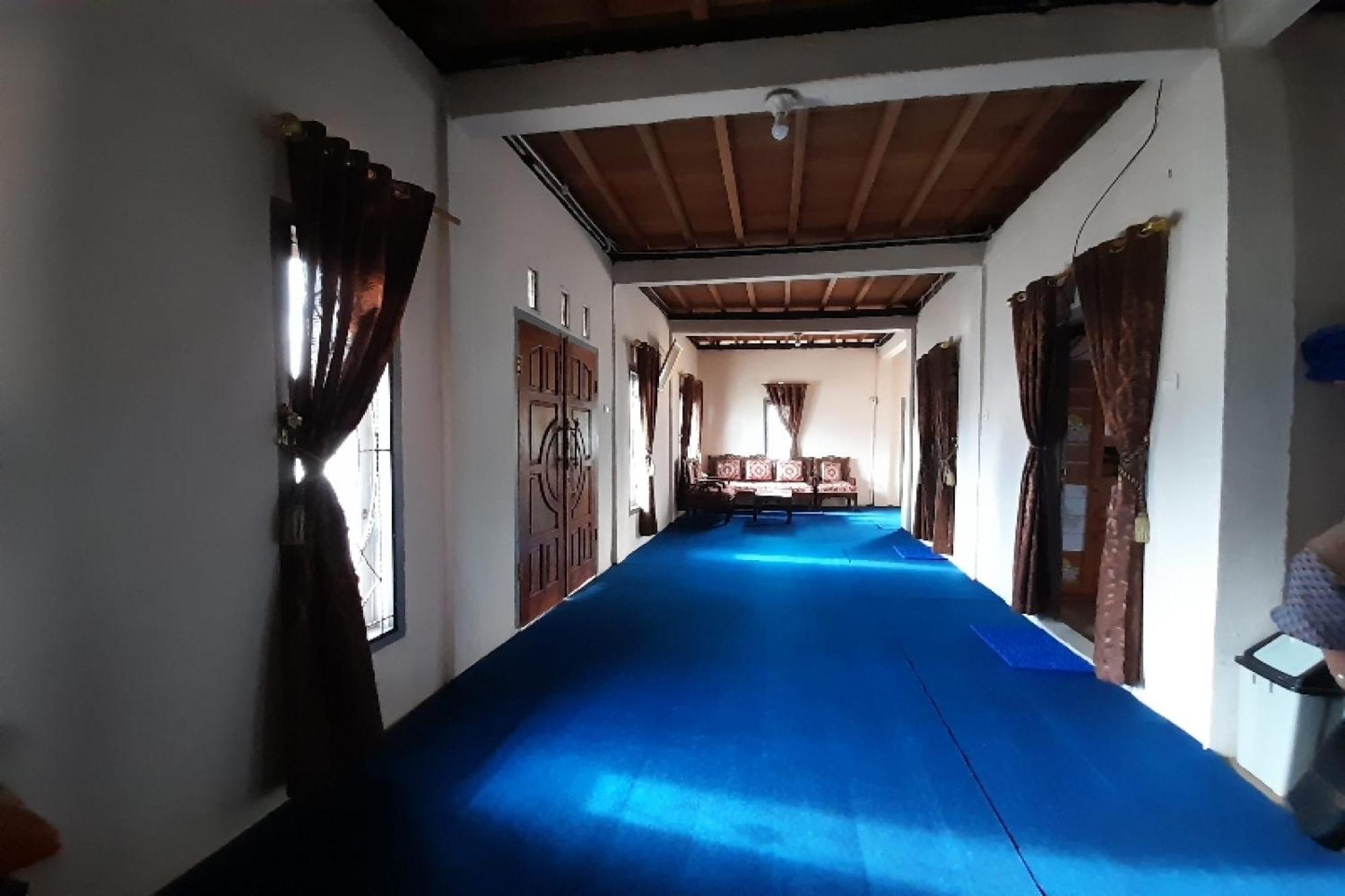 Oyo Homes 91248 Desa Wisata Banding Agung Danau Ranau المظهر الخارجي الصورة